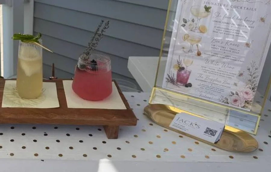 Tarjetas y QR en uso en un evento real